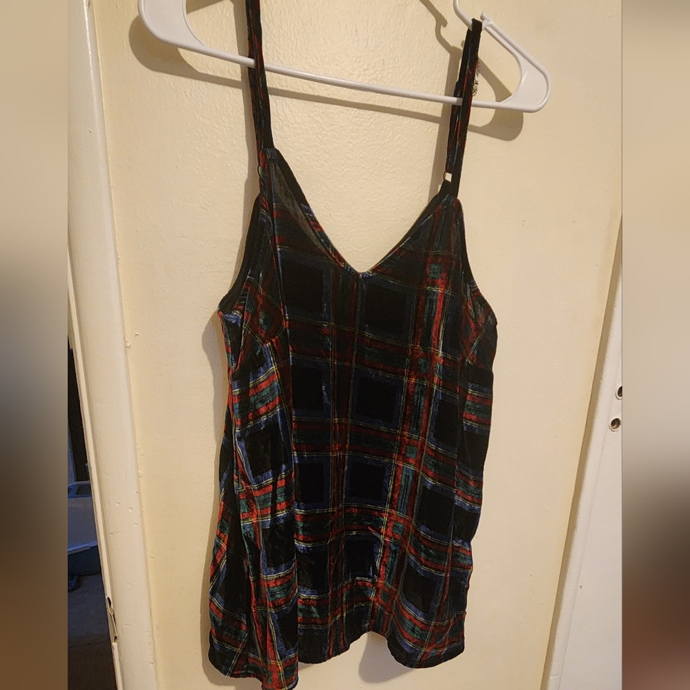 NWOT Torrid silk top plaid green and red